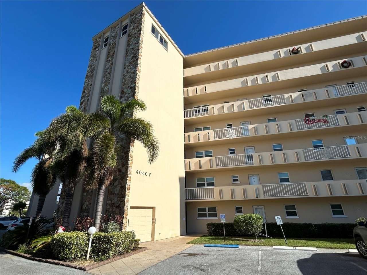 4040 IRONWOOD CIRCLE