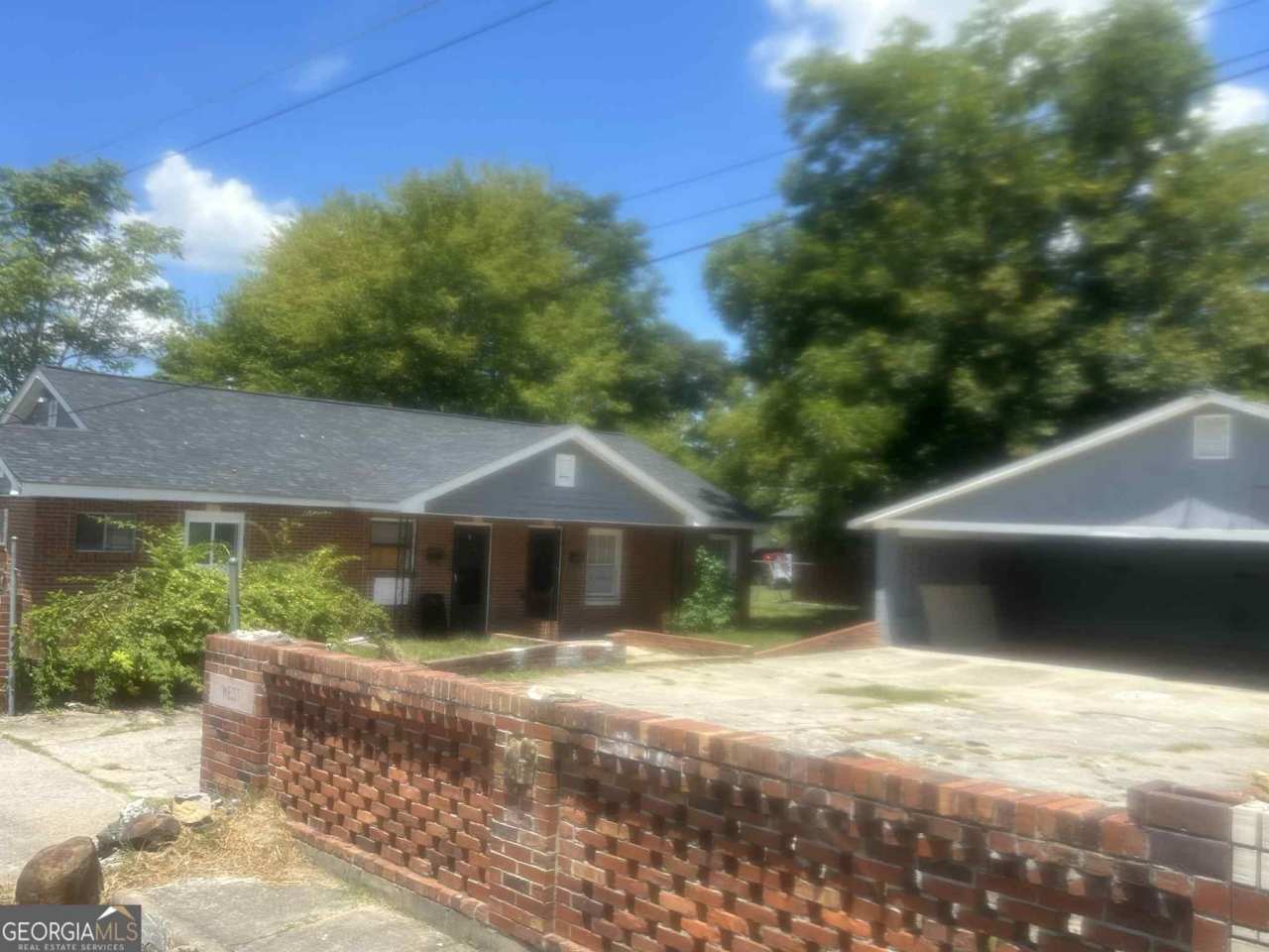 227 Straight Street unit: B