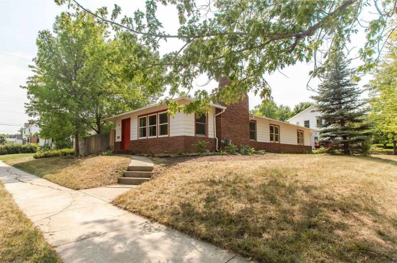 3 BED | 1.5 BATH | SPACIOUS HOME | CENTRAL