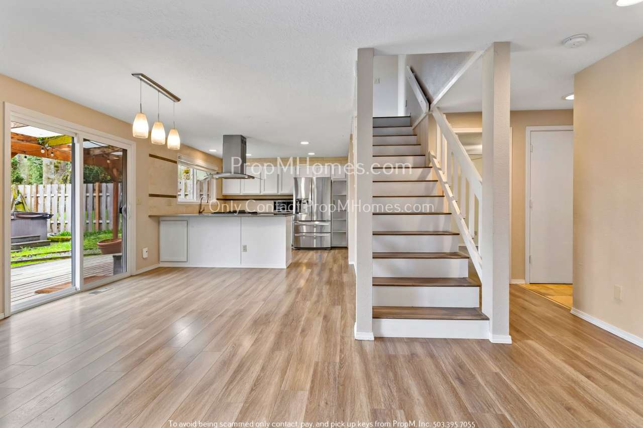 Spacious 3 Bedroom Home in West Linn w/ Modern Amenities!