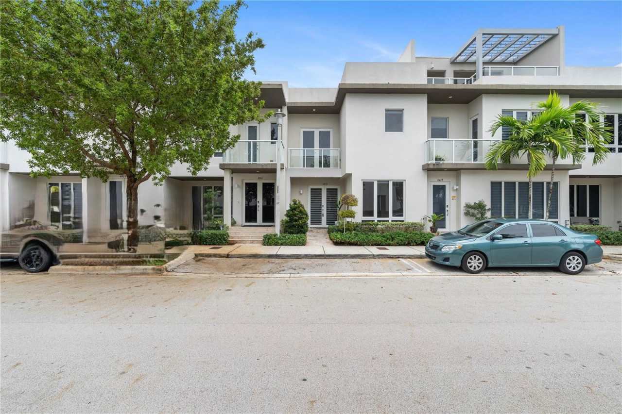 6419 Northwest 105th Court