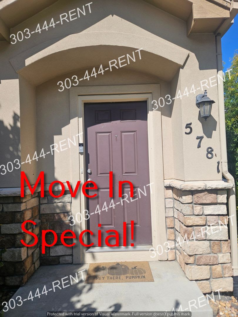 Move In Special!!! Make this your new home in time for the holidays! Located in Sage Creek