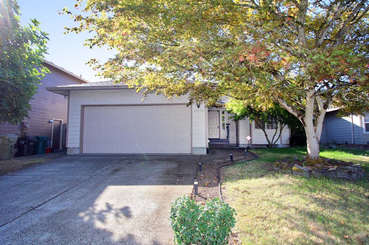 Gorgeous 3 Bedroom Aloha House with Attached 2 Car Garage