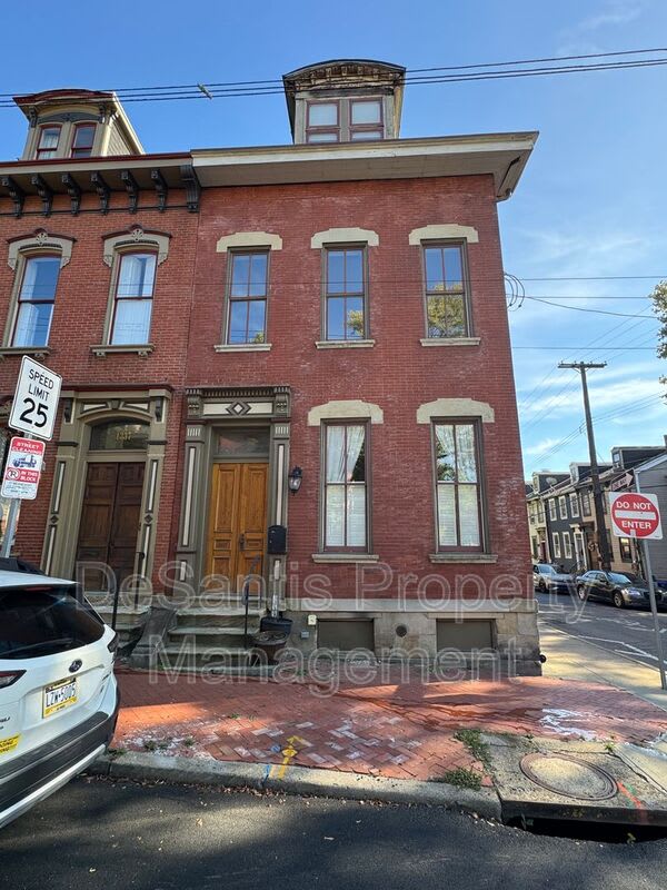 1339 W. North Avenue