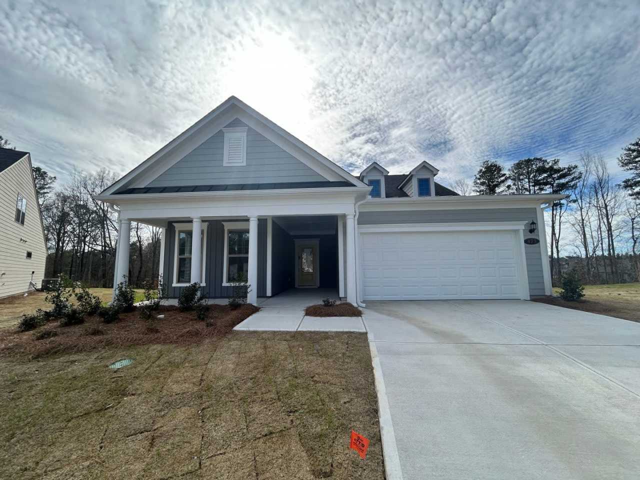 **PRICE IMPROVEMENT** 473 Bandon Way - Newer Construction (2024)! 4BD, 3BA Beautiful Home in Desirable Peachtree City. Centrally Located to HWY 74 with Easy Access to I85, Atlanta Airport, Shopping, Restaurants, and Much More. AVAILABLE NOW!