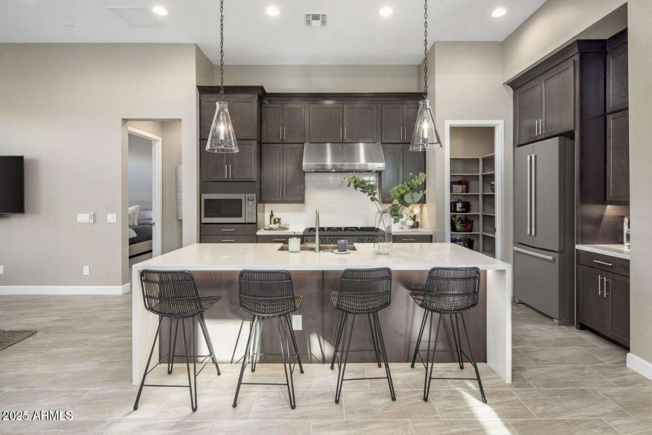 7628 E CAMINO DEL MONTE --