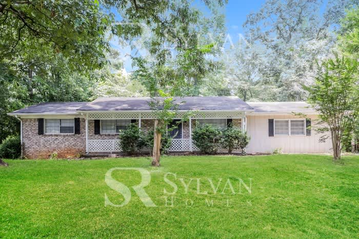 1975 Chestnut Log Drive