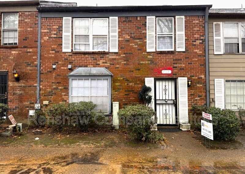 3168 Tulip Poplar Dr