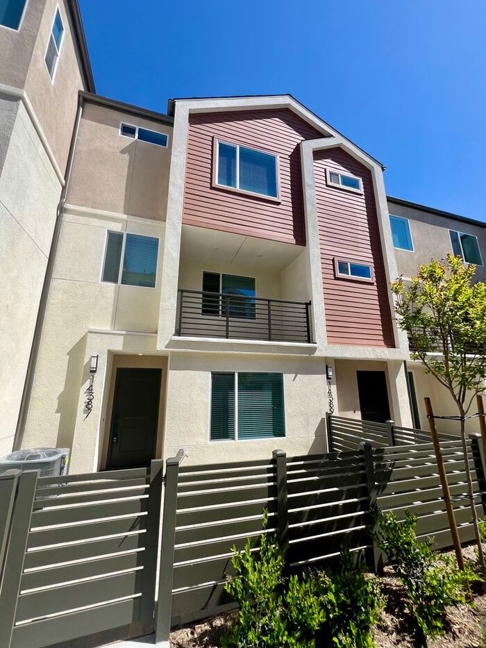 14387 Savannah Court