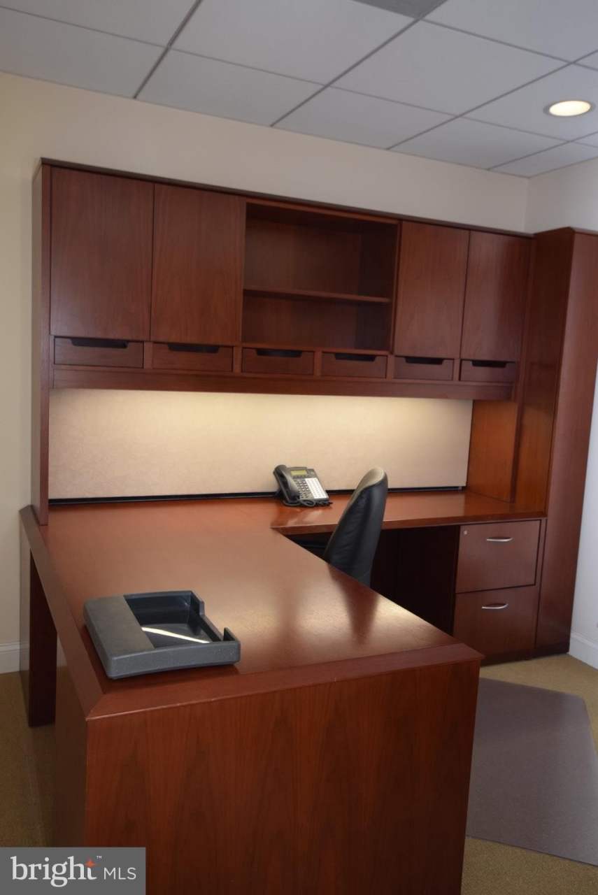 252 WASHINGTON Street N