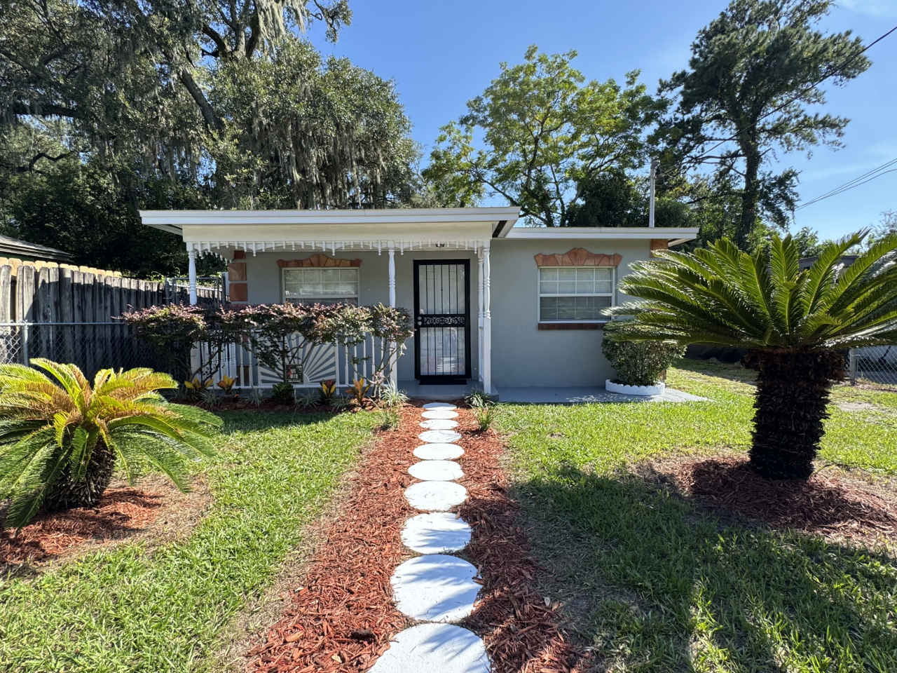 1504 Winthrop Street