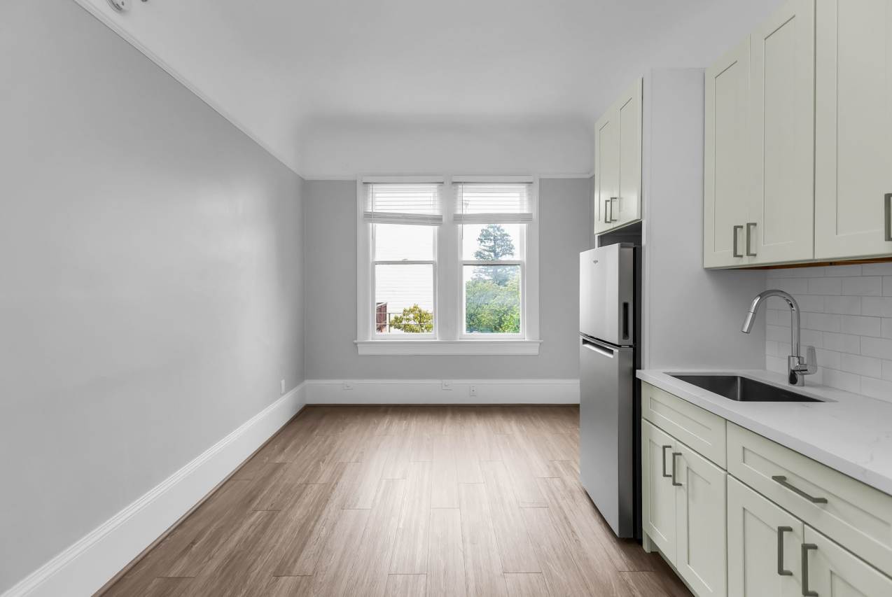 2136 Broderick Street