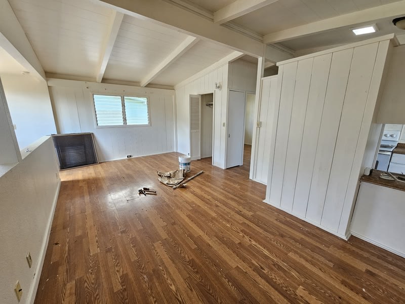 92-631 Aahualii St Upstairs