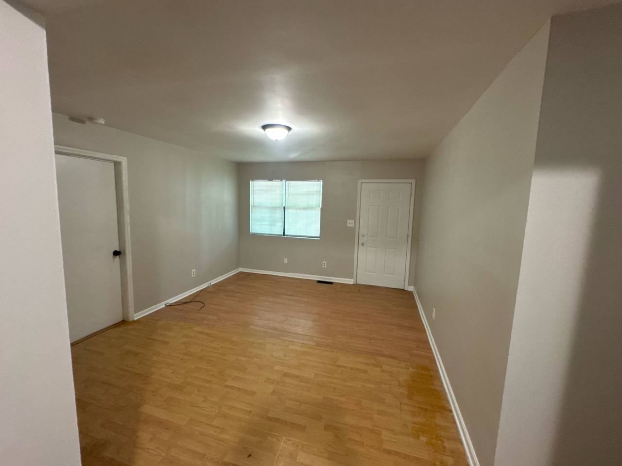 4527 Rolling Hill Dr