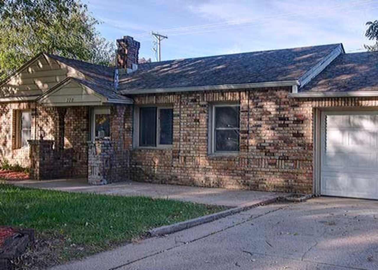 Great Aksarben location!