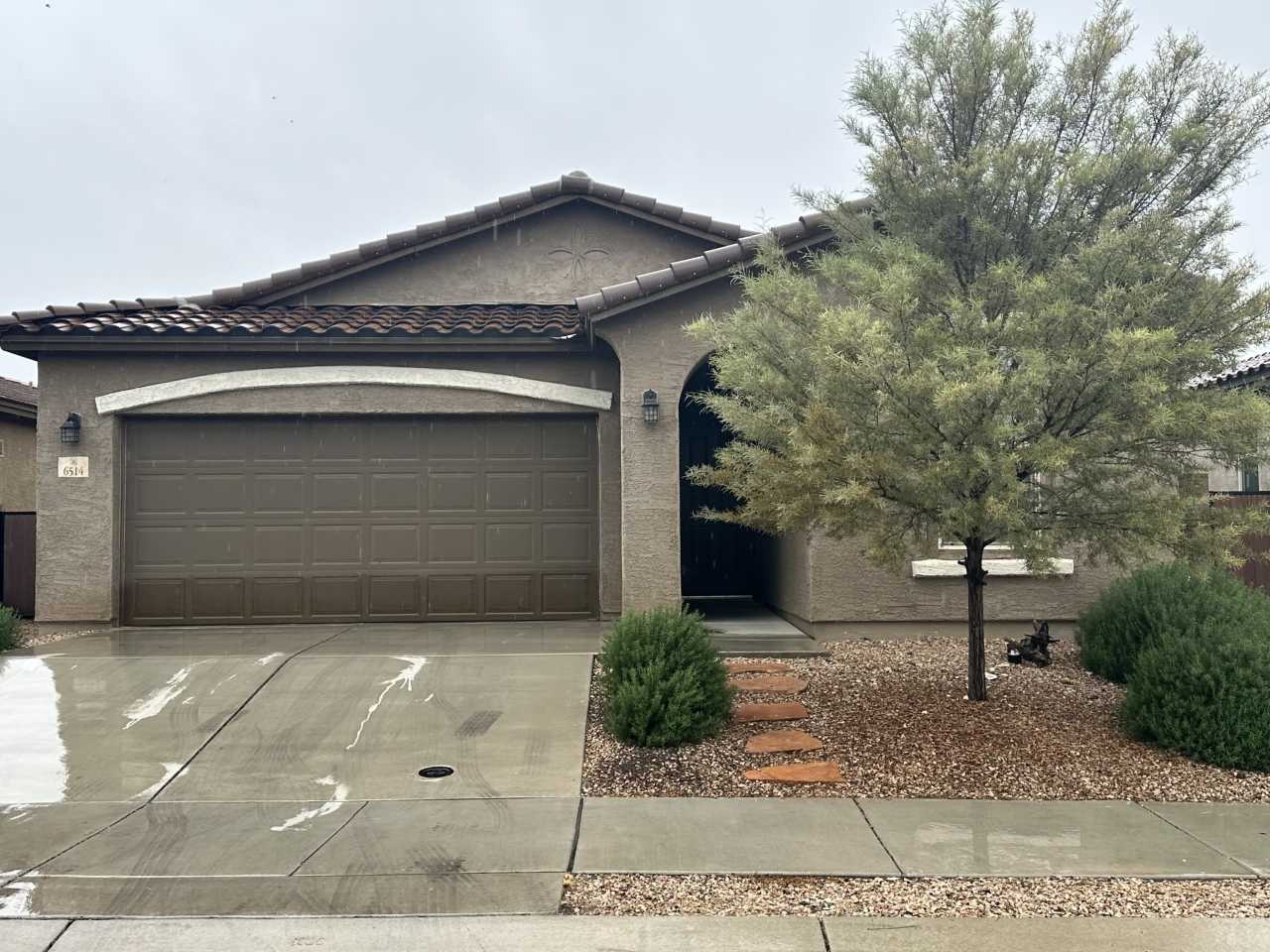 6514 East Via Arroyo Azul