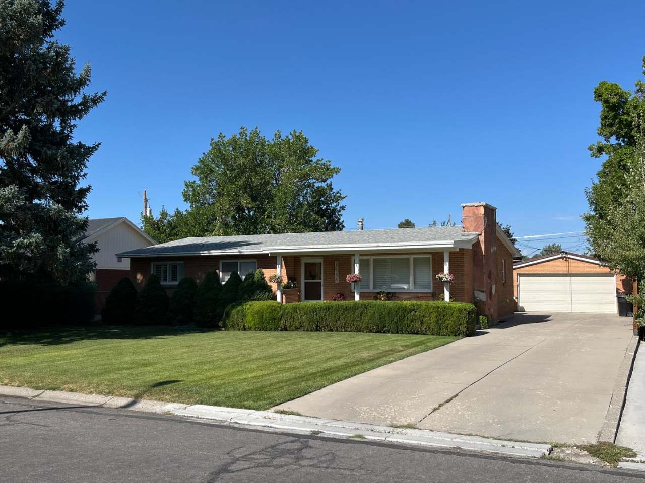 Beautiful Holladay Home