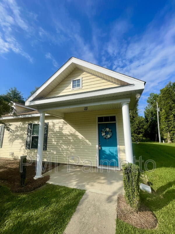 109 Fairview Park Dr