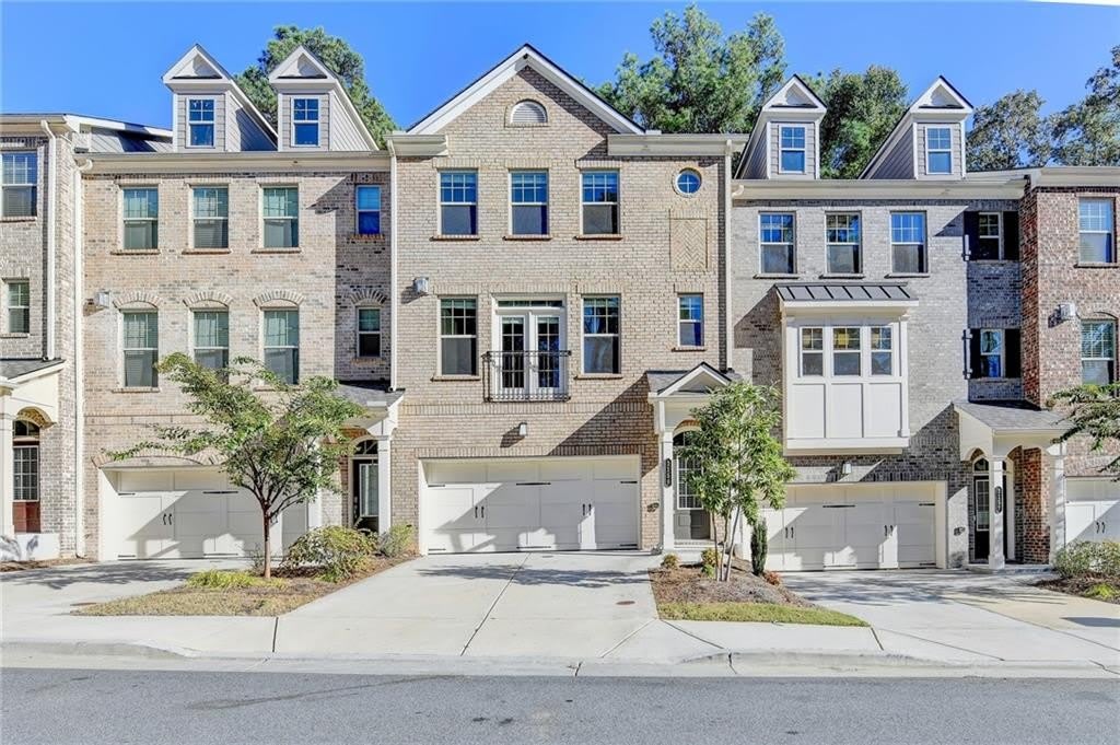 3159 Clairebrooke Avenue