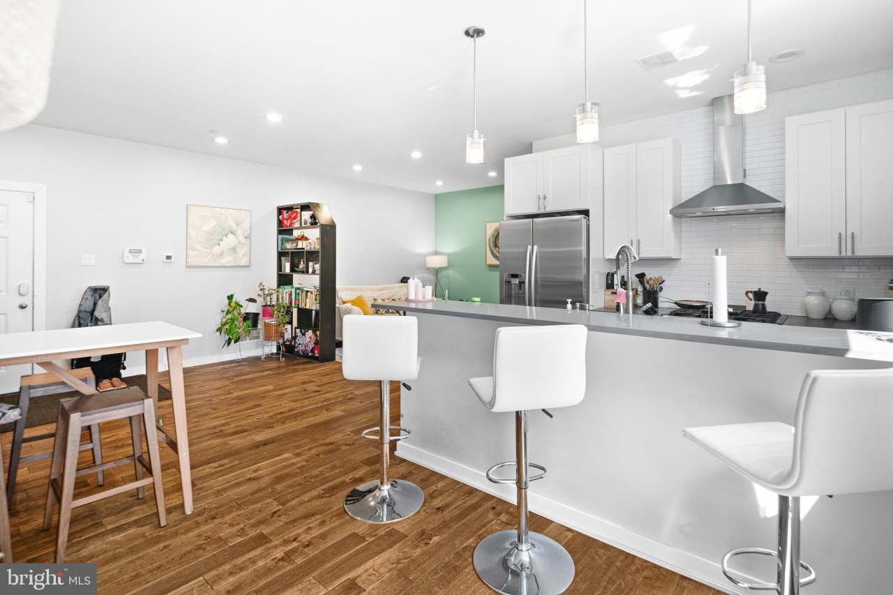 1227 N FRANKLIN Street unit: 1