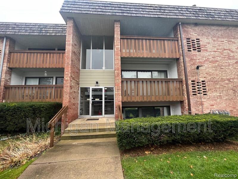 2152 Pauline Blvd