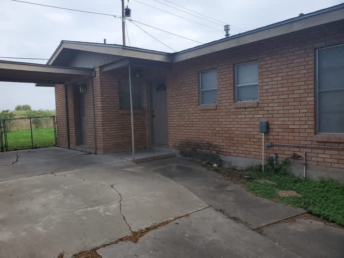 2301 North Parkwood Drive