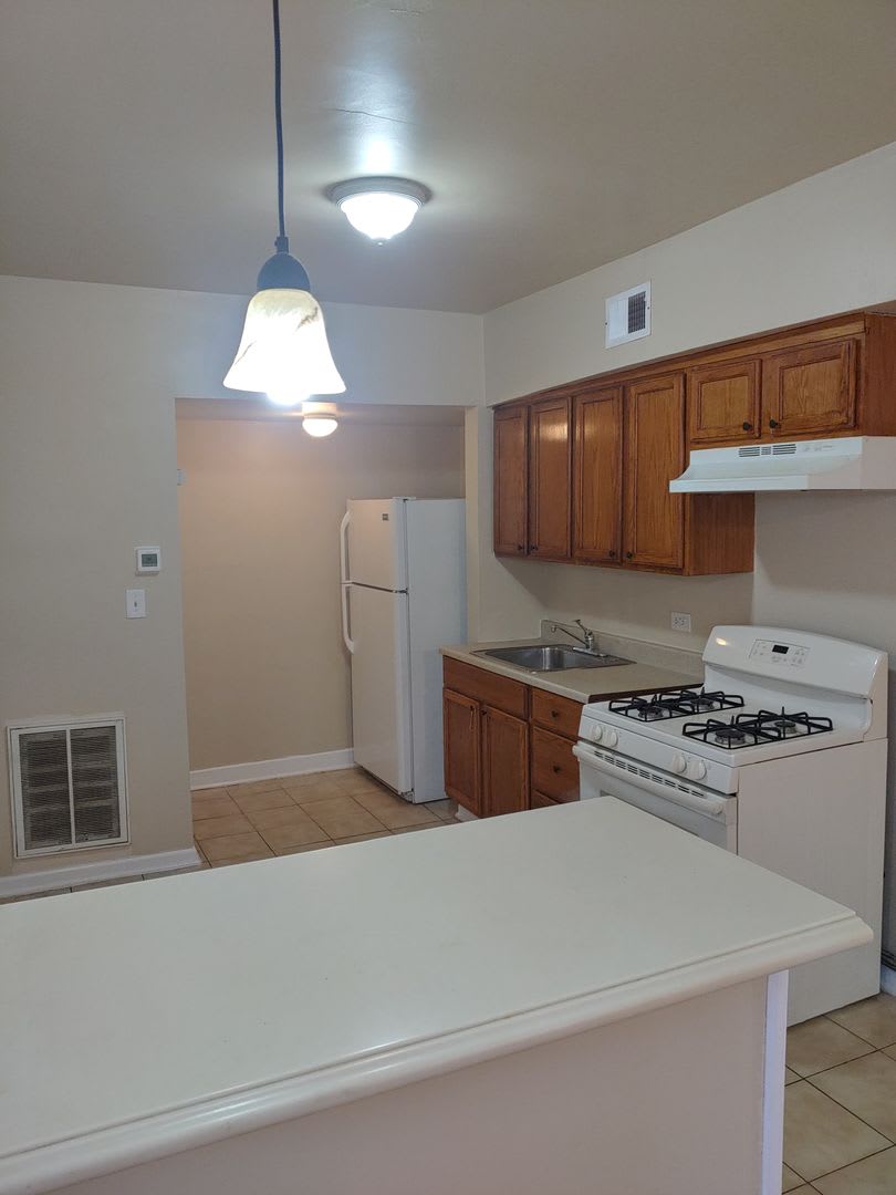 5735 W. Washington Blvd