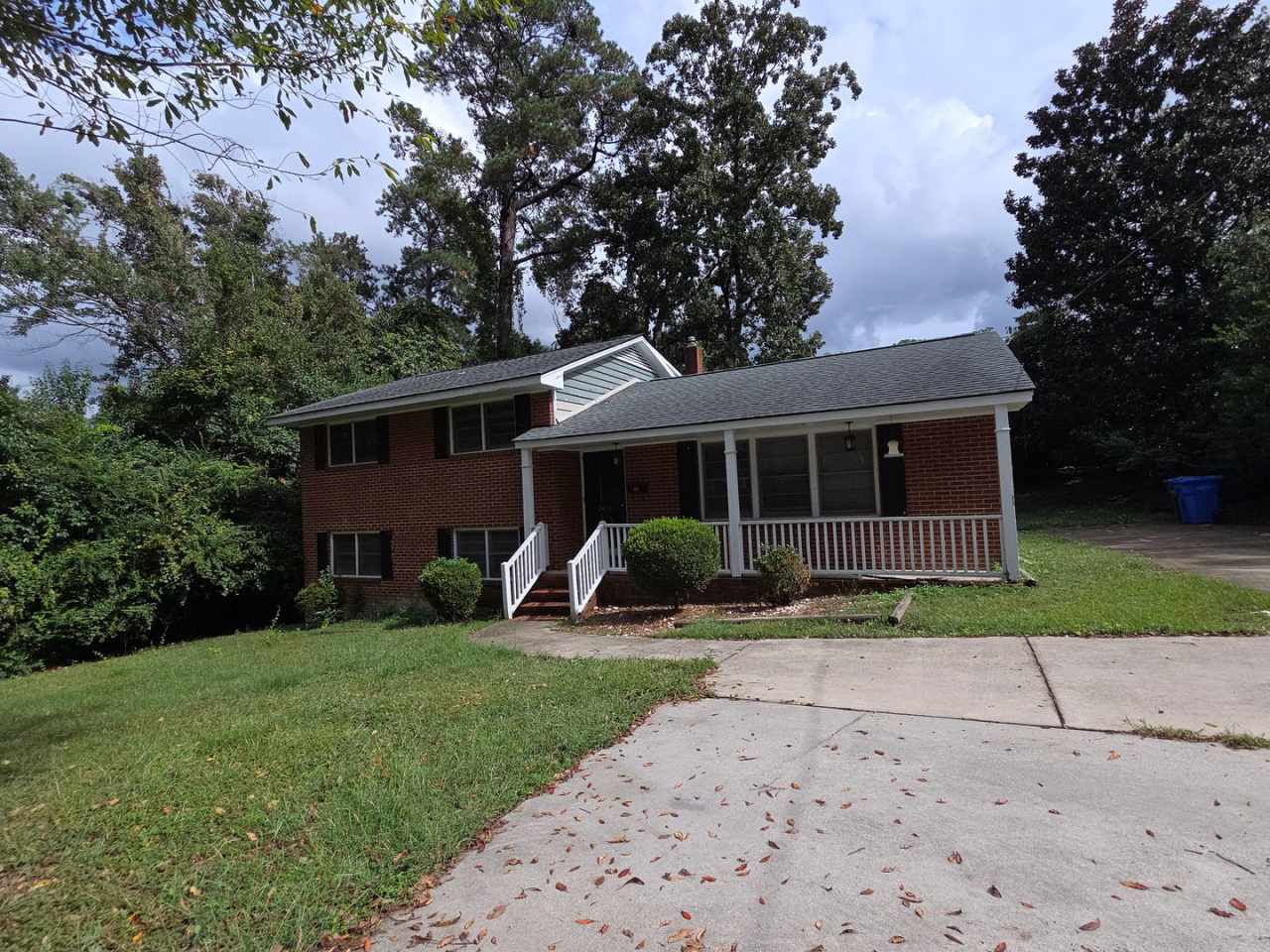 Renovated Kitchen, 3 BR / 3 BH home in Terry Sanford Area!