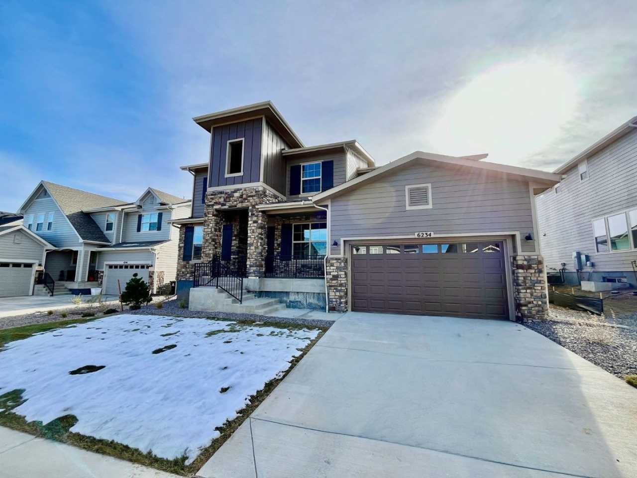 5 bed 4 Bath IMMACULATE NEW BUILD in THORNTON!!
