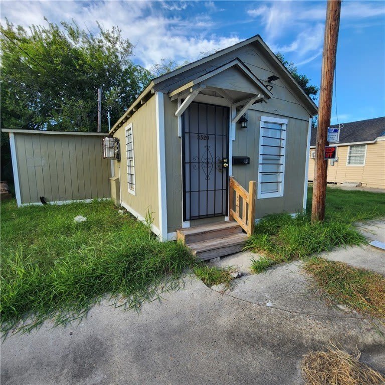 3520 Lou Street unit: D