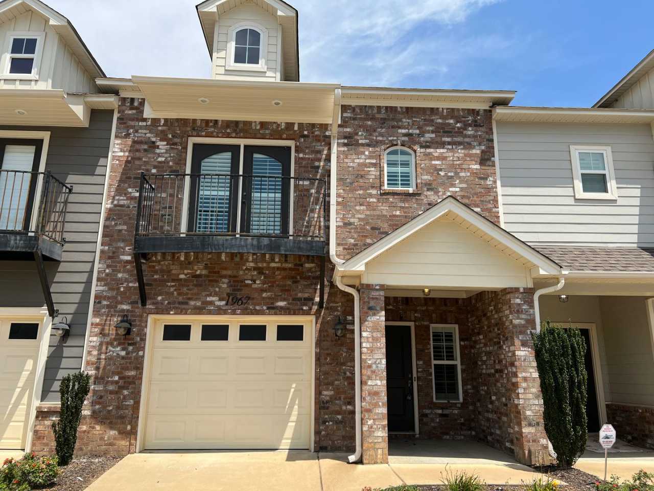 3 Bed 2.5 Bath Townhome