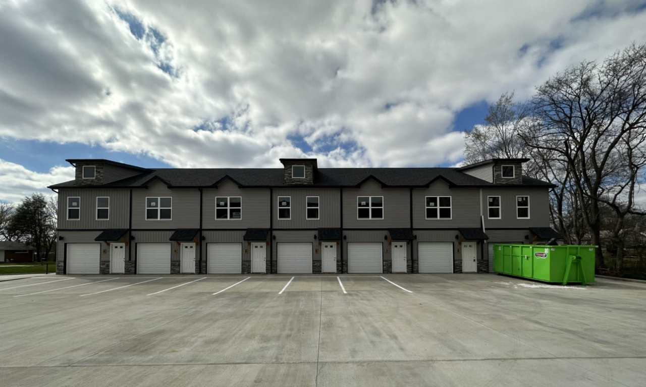 119 West Rossview RoadBuilding 2 - I