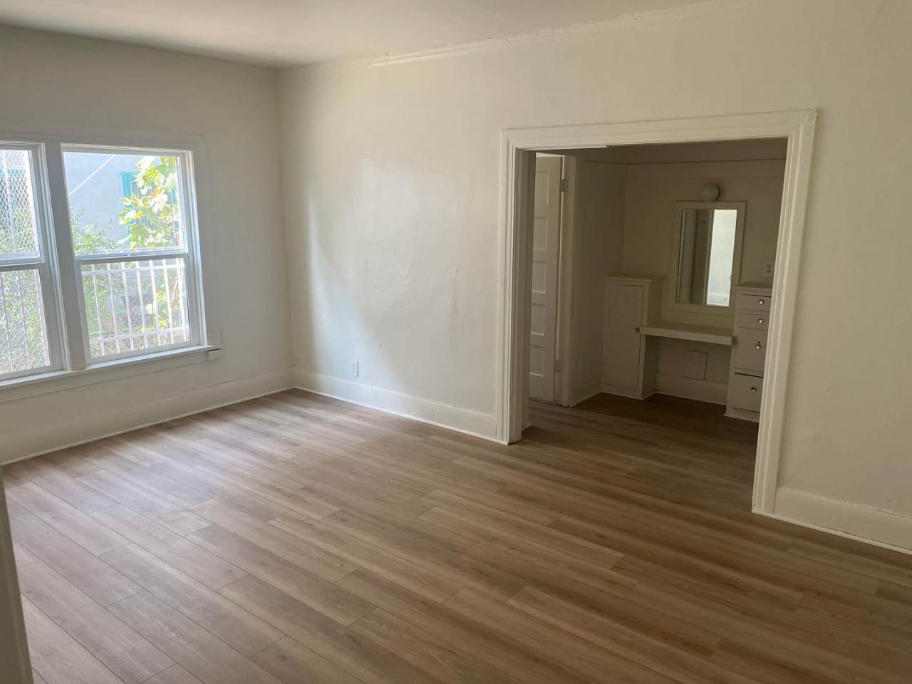 Carol Arms Apartments