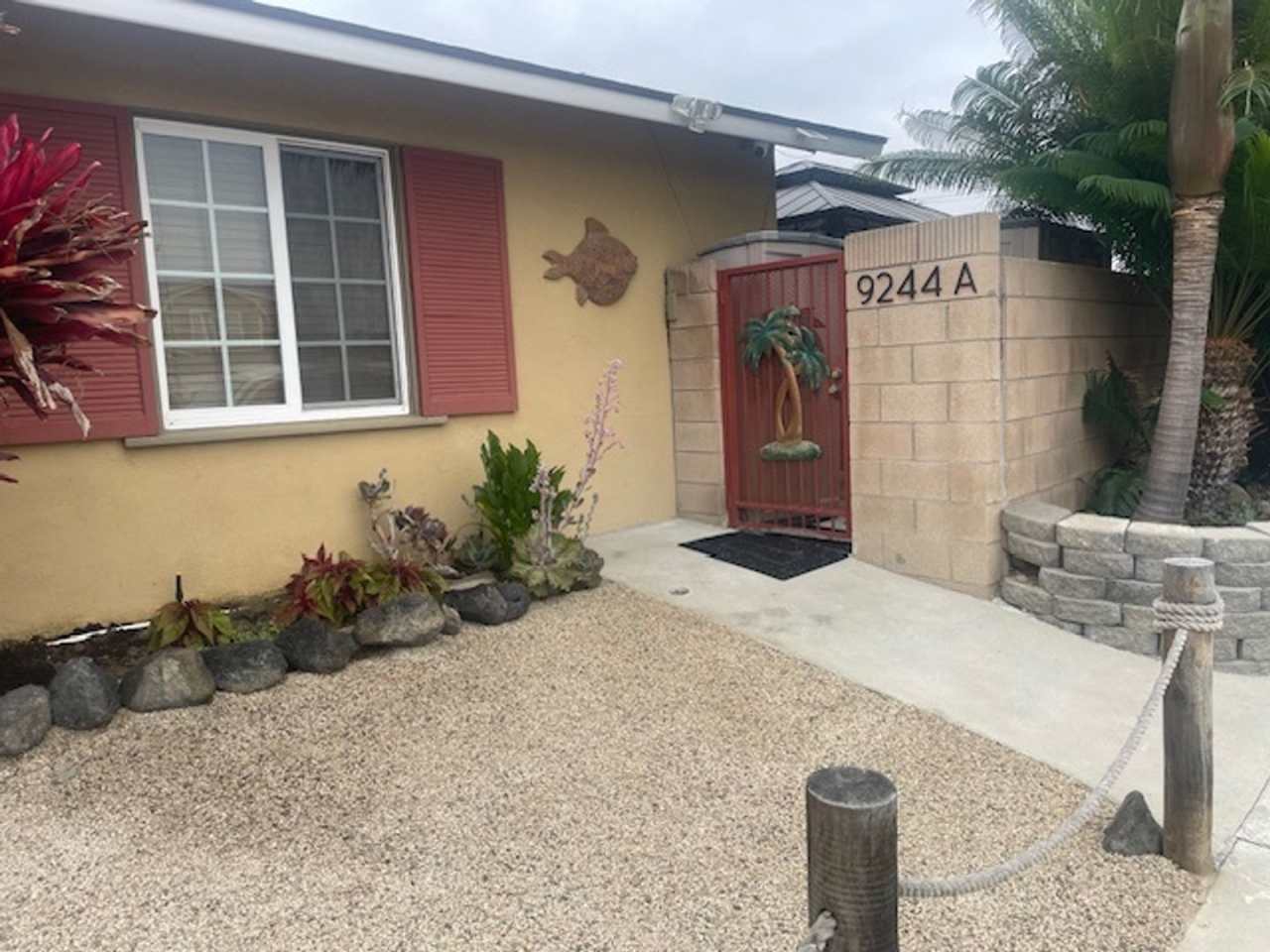 Beautifully Furnished 1 Bdrm 1 Bath House in Fountain Valley