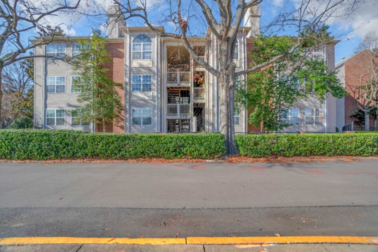 2 Bed 2 Bath Condo for Rent in Norfolk!