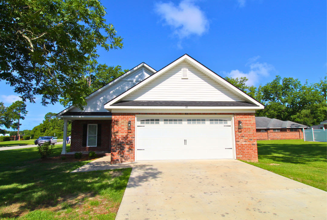 35 Grove Circle