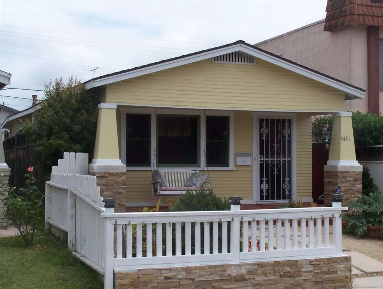 Charming 3 bedroom / 1 Bath House