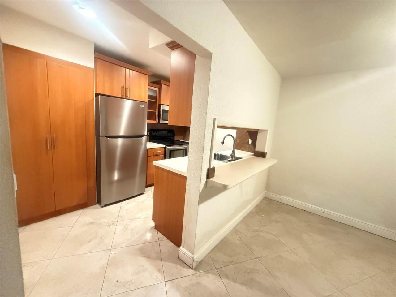 5646 BLUEBERRY CT #23 LAUDERHILL, FL 33313