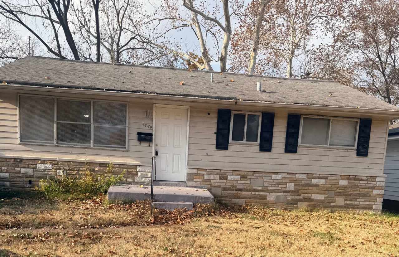 Charming 3 Bedroom 1 Bath Home for Rent Ready 1,300.00 Great Location