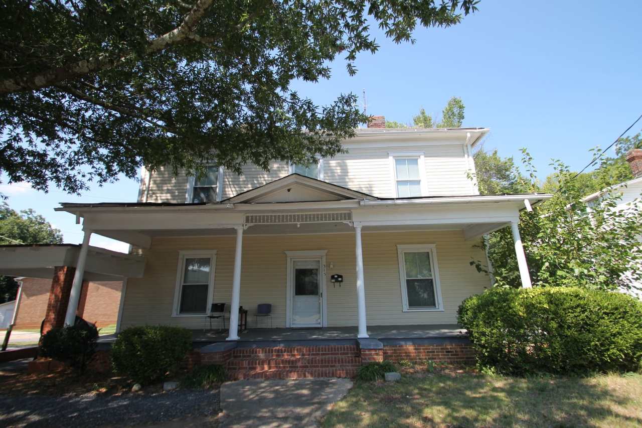 Exclusively Offered by Muse Realty Rentals, LLC