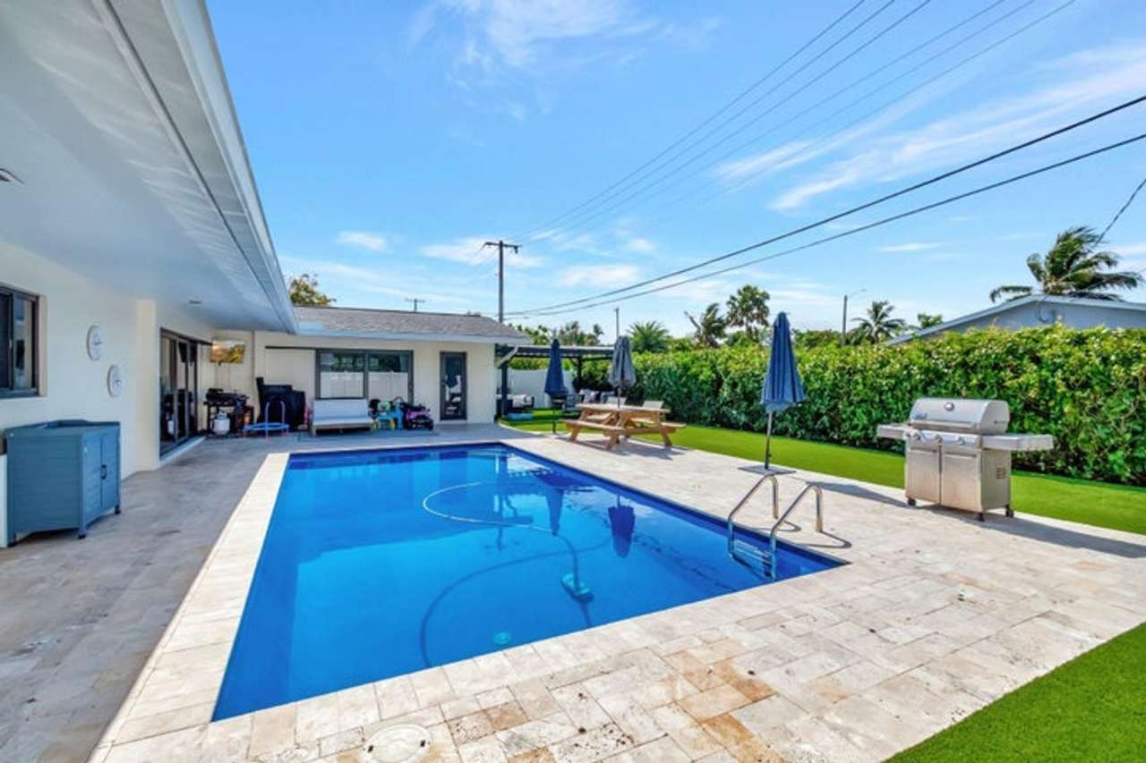 502 SW 28th Avenue, Boynton Beach, FL 33435