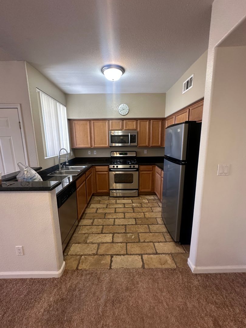 One bedroom condo in the HEART OF SUMMERLIN!