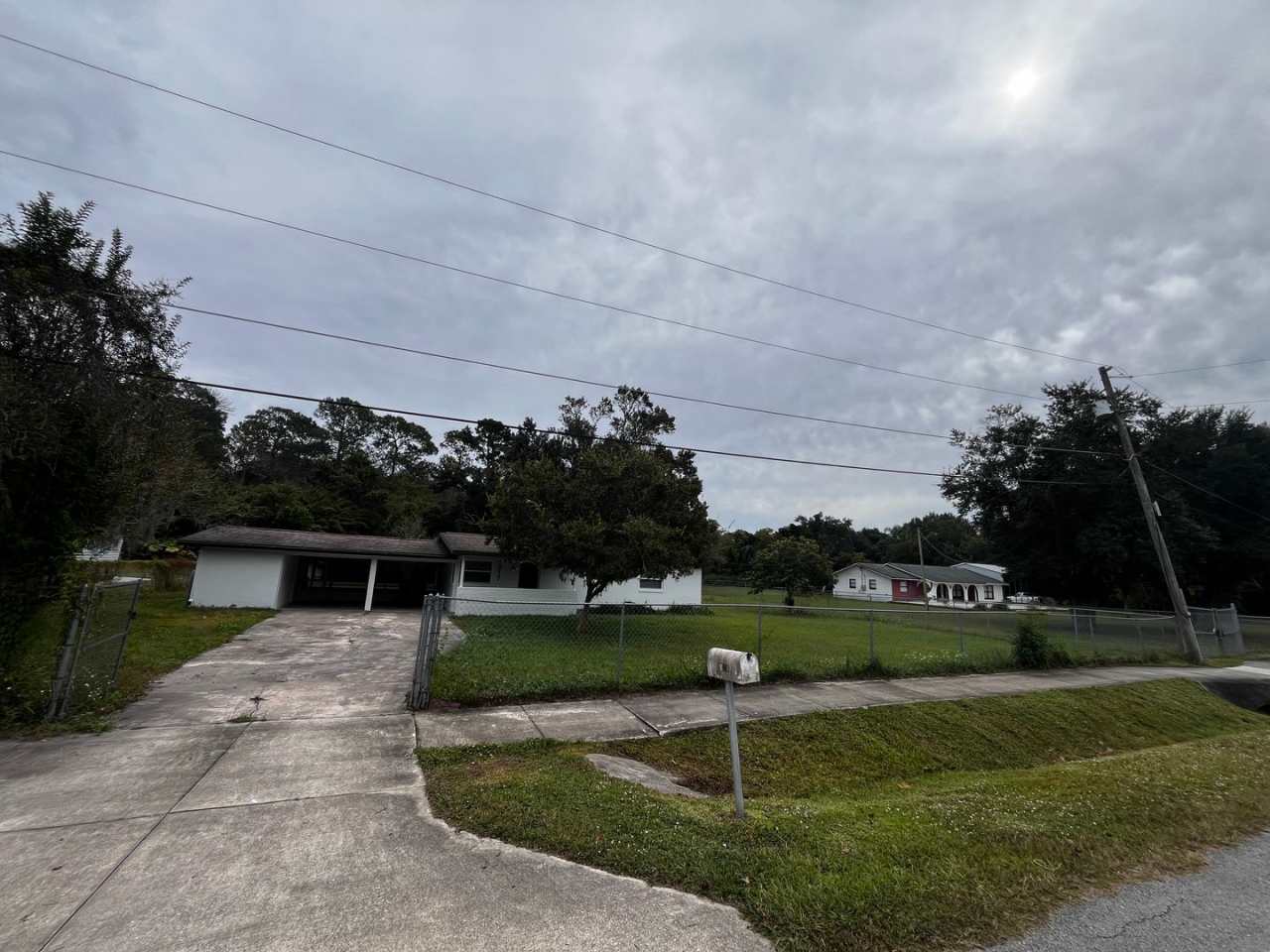2BR Ranch Home on 1/2 acre lot - 1017 Hardwick Ave - FOR RENT