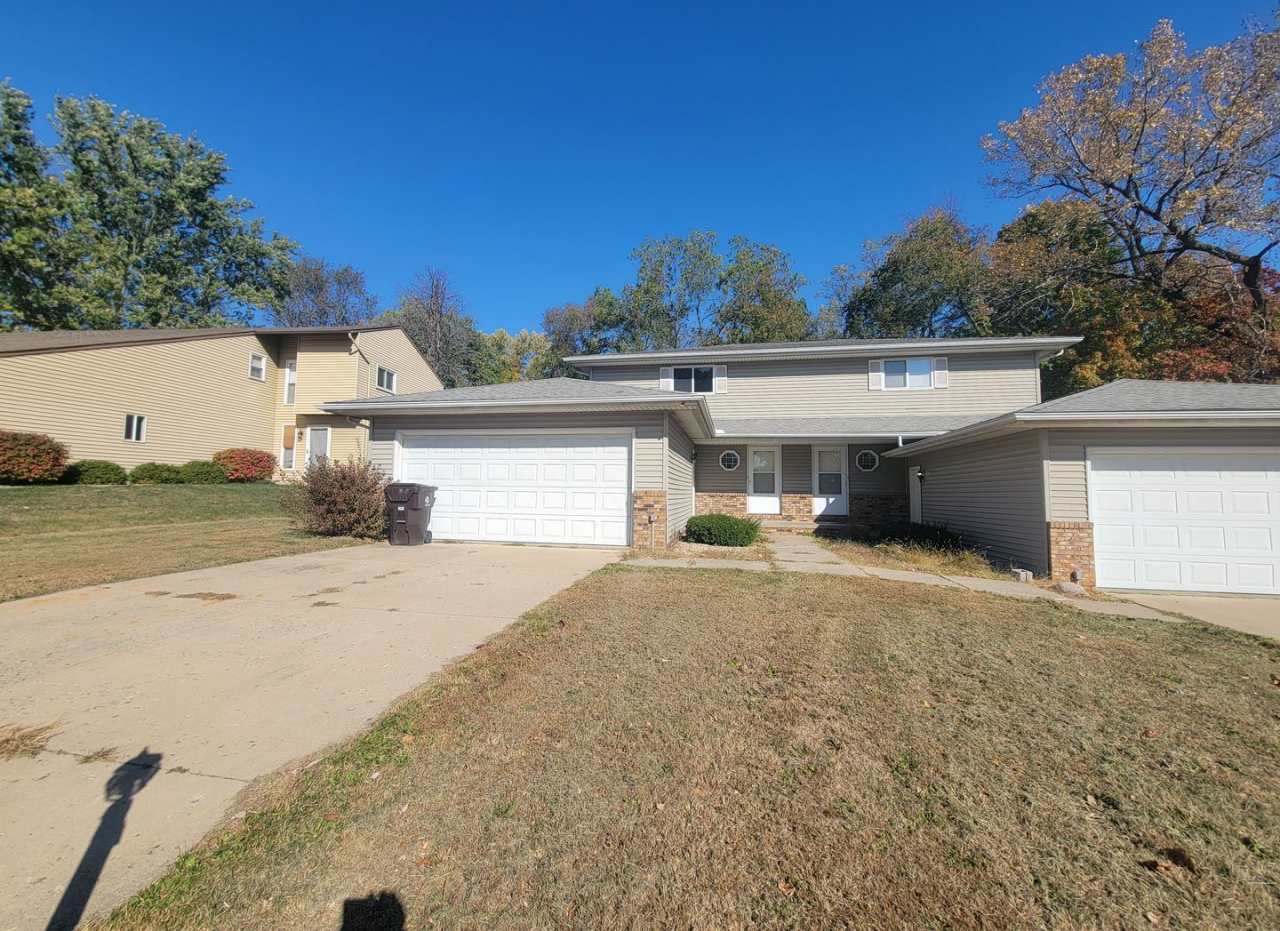 COMING SOON! 2 Bed, 1.5 Bath Duplex!