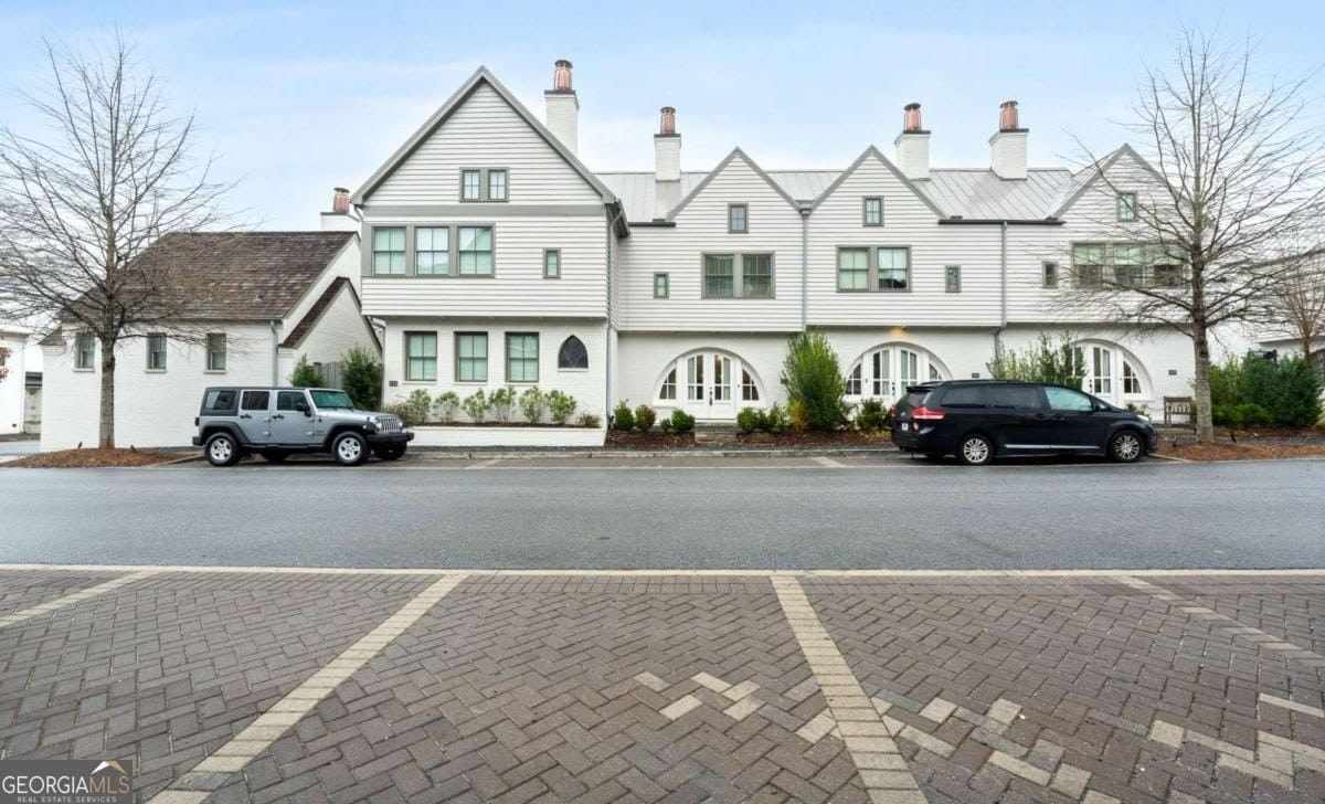 510 Heatherden Avenue #E202-C