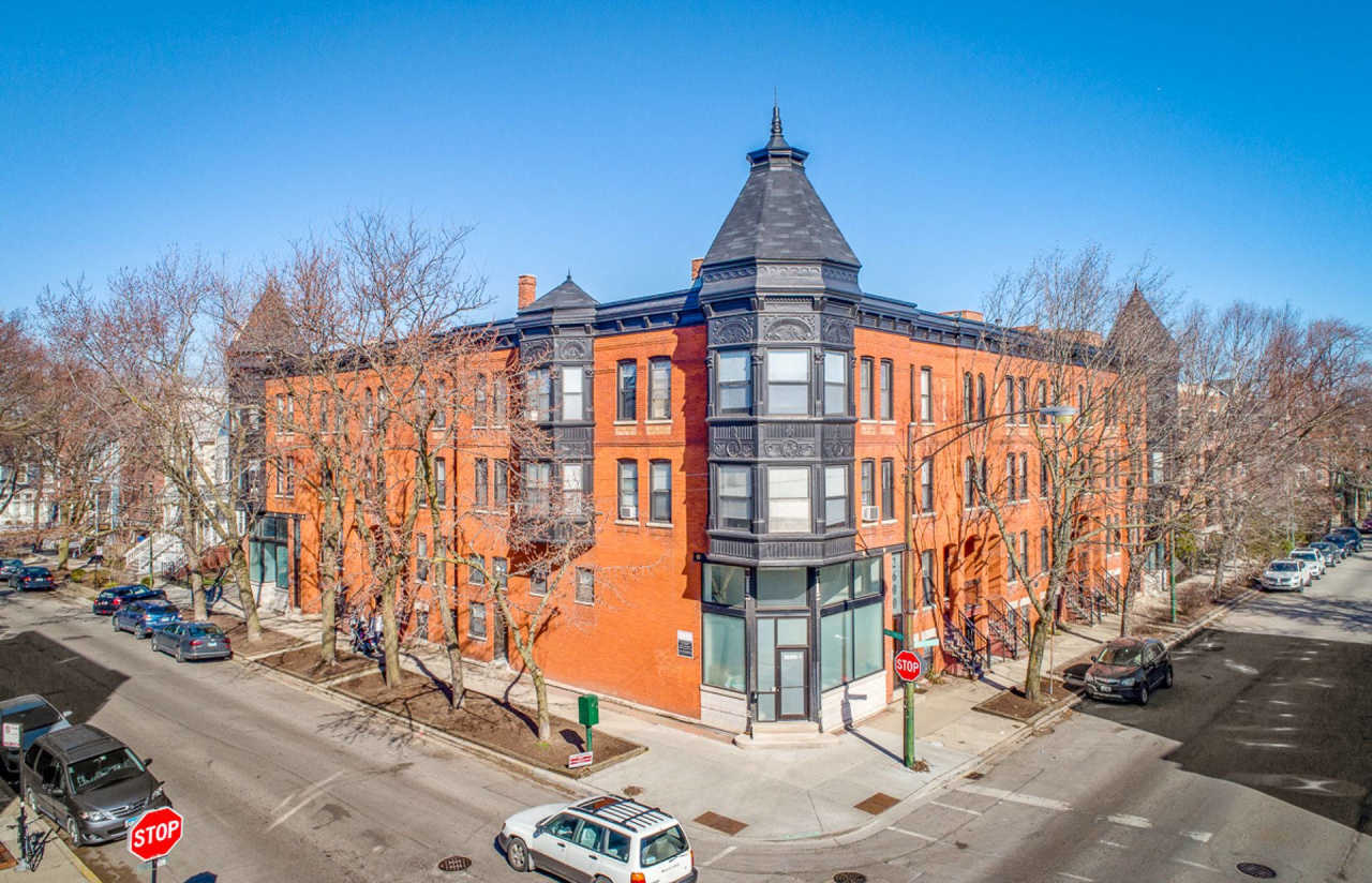 2600-10 N Racine / 1206-10 W Wrightwood