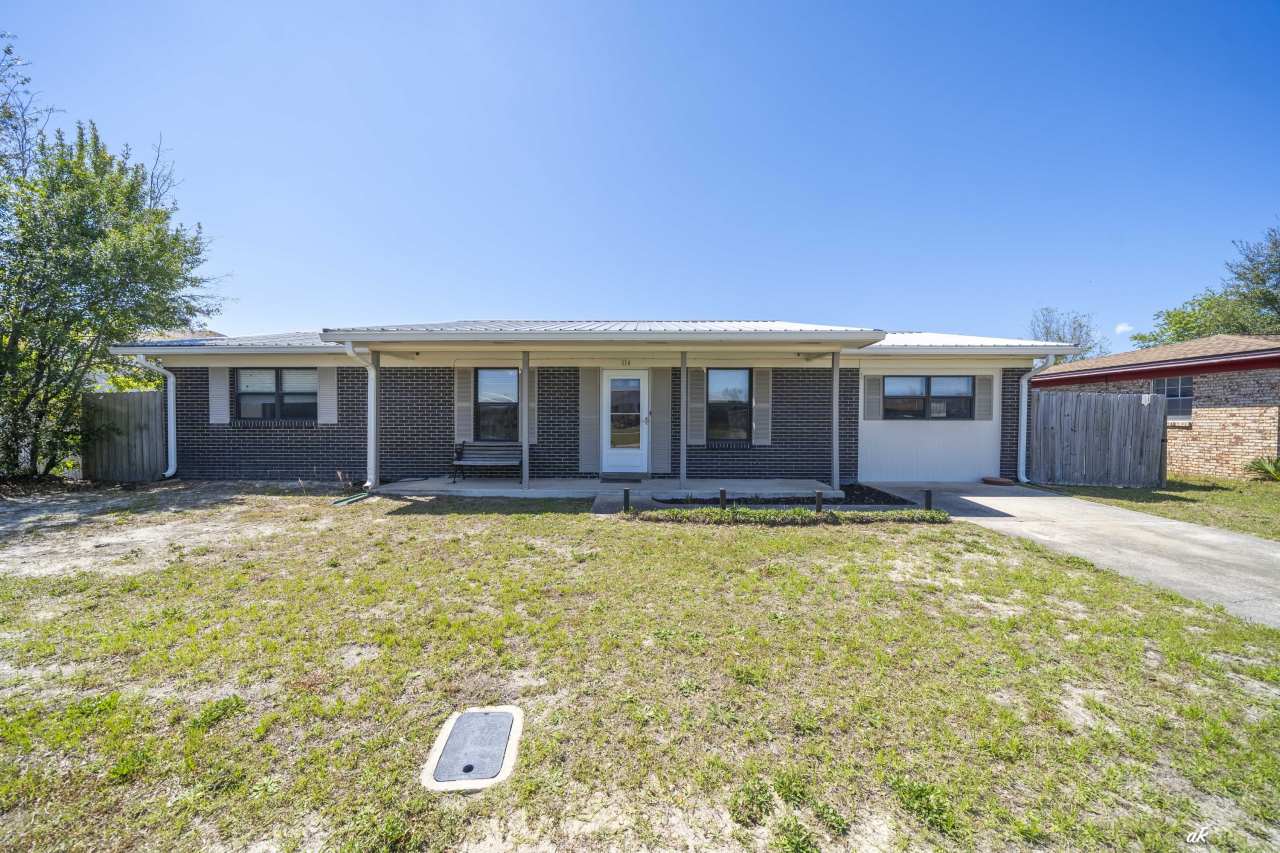 114 South Kimbrel Avenue