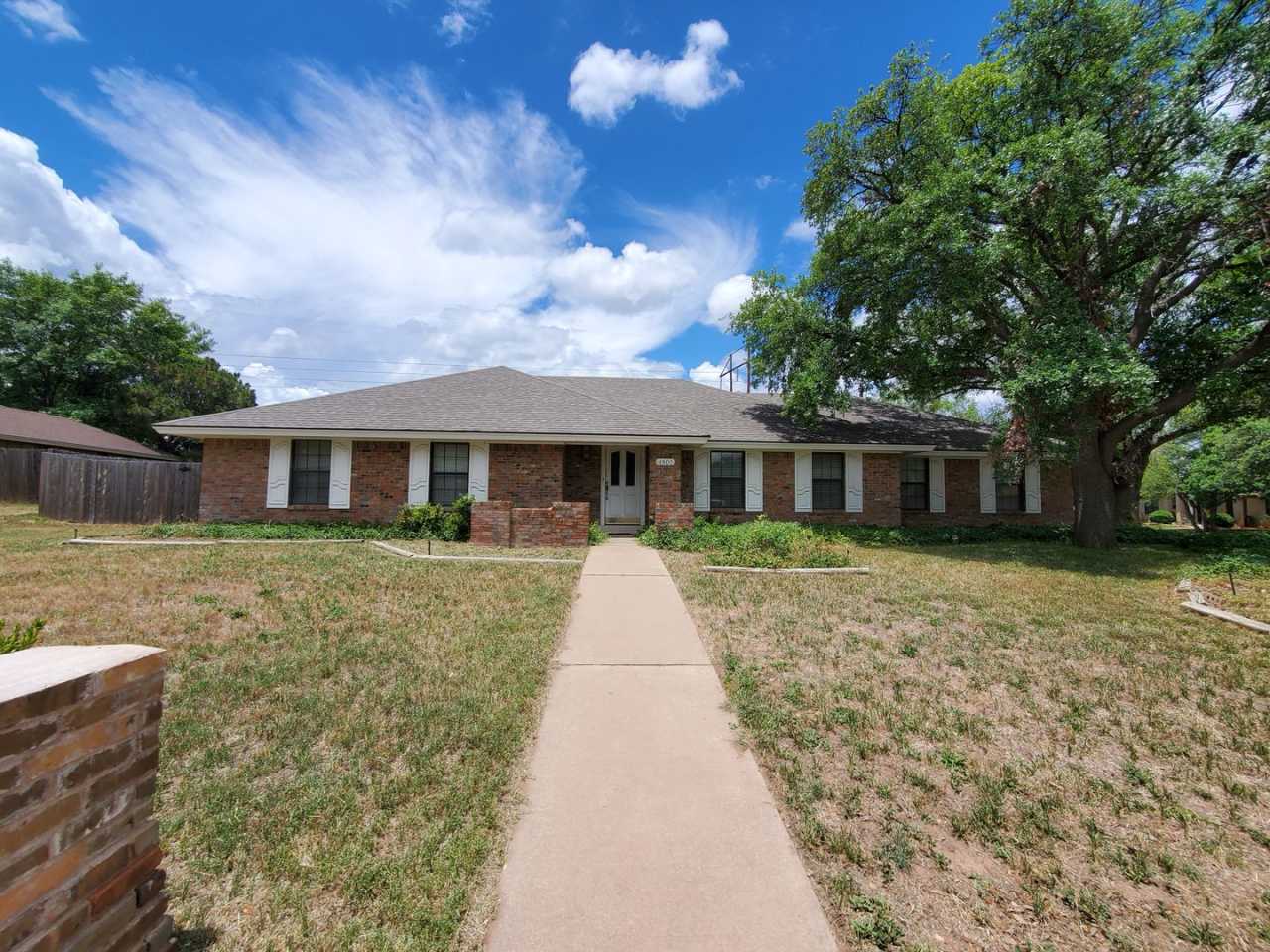 6 MONTH LEASE!! SPACIOUS Southland 4 bed/3 bath home available NOW!