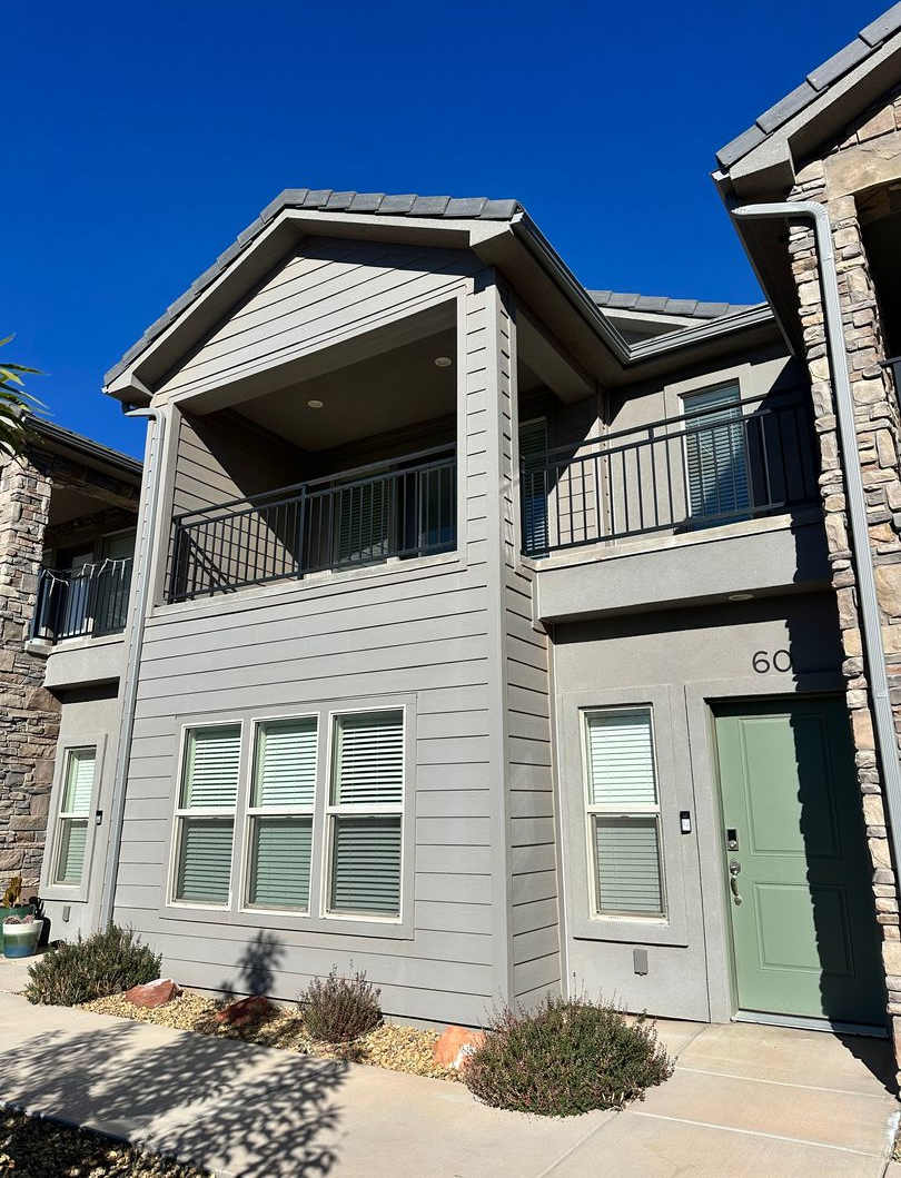 ** Move-In Discount** 3 Bed - 2.5 Bath, Large Townhome - 2 Car Garage
