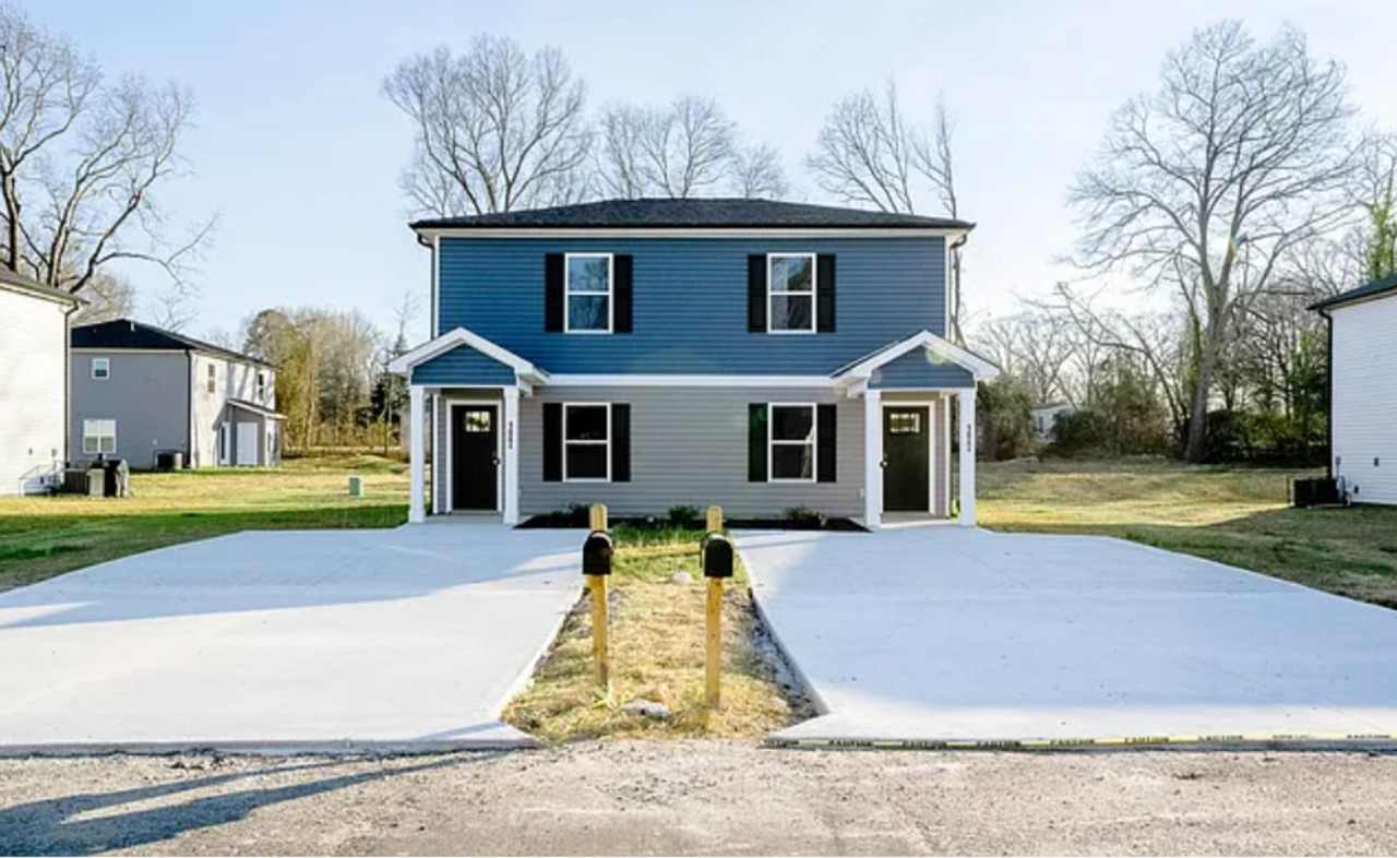 HALF OFF FIRST MONTH RENT ! ! !